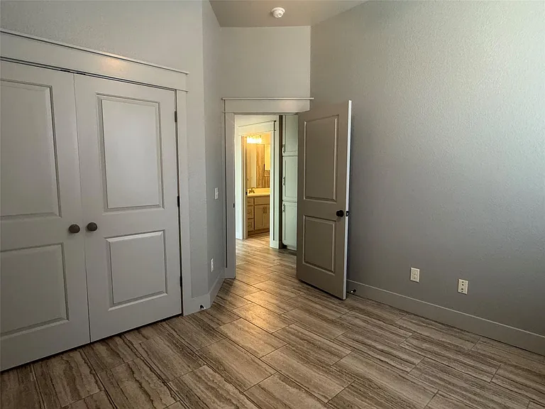 290 Hugo Rd #B — Photo 15