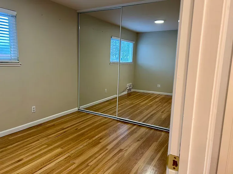2611 Donegal Ave — Photo 17