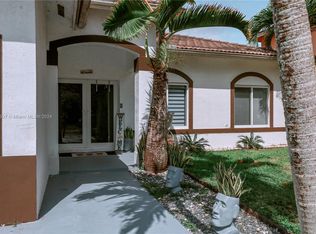 14208 SW 161st Pl, Miami, FL 33196