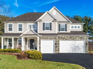 1323 Swanton St, Lewis Center, OH 43035