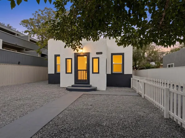 322 Princeton Dr SE, Albuquerque, NM 87106