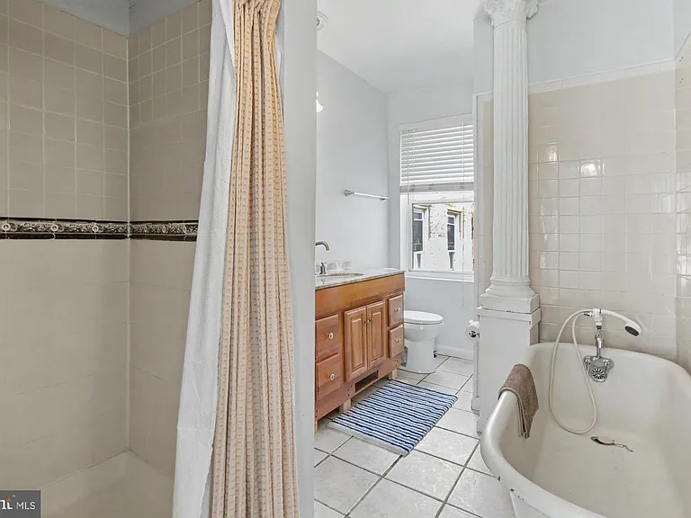 14 Poultney St — Photo 37