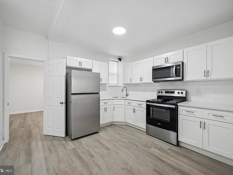 5829 Crittenden St — Photo 4