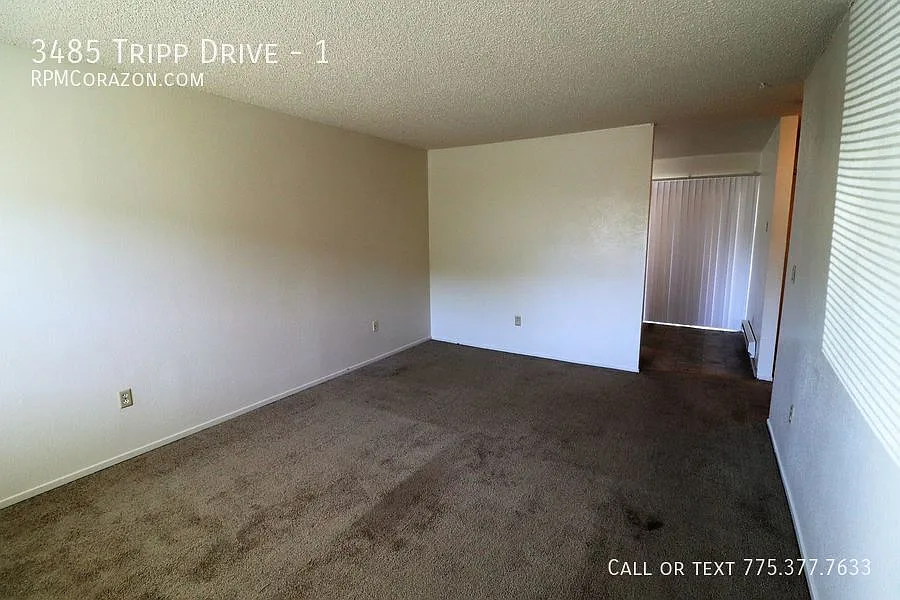 3485 Tripp Dr — Photo 2