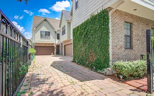 4001 Dallas St #A Photo 1 4001 Dallas St #A Photo 1