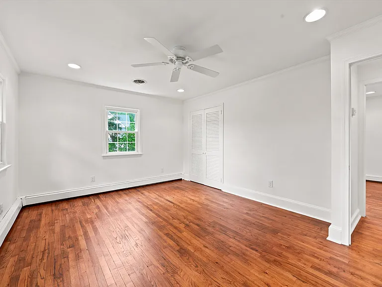 1058 Glen Hall Rd — Photo 15