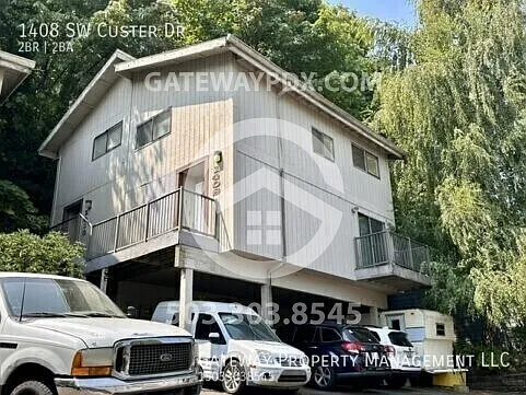 1408 SW Custer Dr — Photo 3