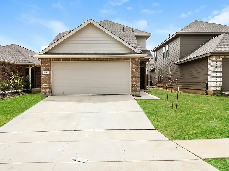 10378 Clearwater Way — Photo 1