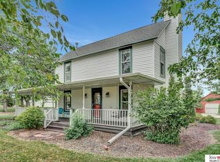 11760 W Cedar Rd, De Witt, NE 68341