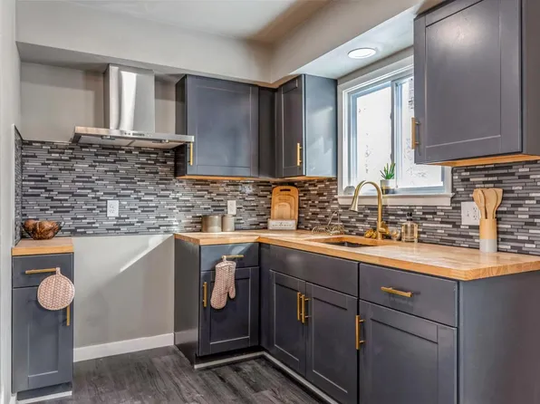 7237 West Grantosa DRIVE, Milwaukee, WI 53218