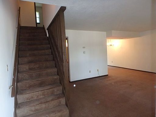 1st image of 2009 Juniper Dr #A