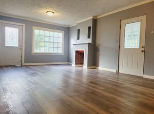 2124 W 1st St, Grand Island, NE 68803