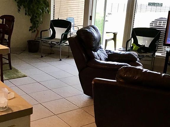 5th image of 1010 Padre Blvd #113