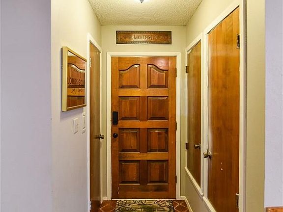 4th image of 302 Avenue I