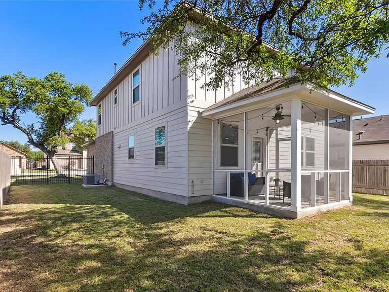 208 Callahan Ln — Photo 26