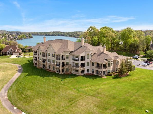 565 Rarity Bay Pkwy APT 201