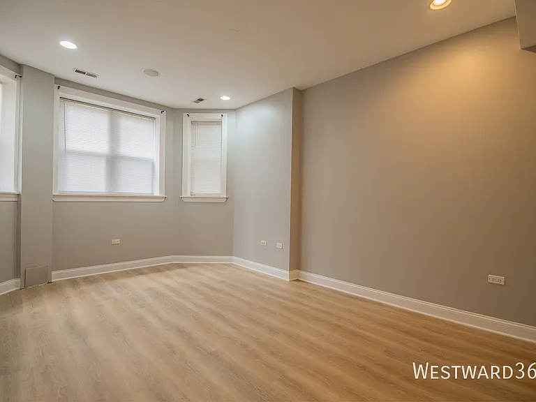 2036 W Arthur Ave #G — Photo 6