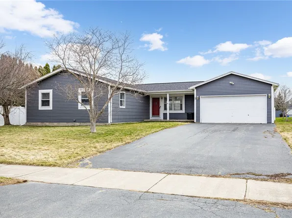 3 Tyler Trl, Hilton, NY 14468