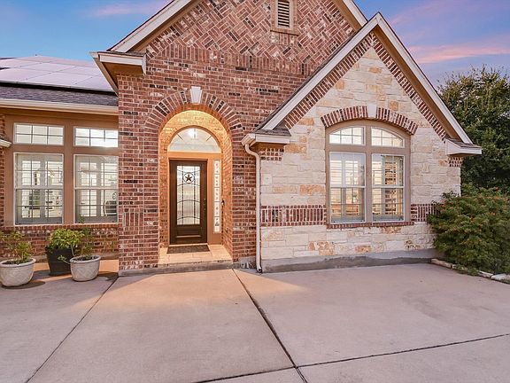 4th image of 300 Wesley Ridge Dr