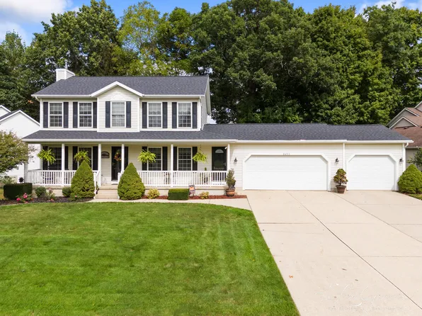 2453 Golfbury Dr SW, Wyoming, MI 49519