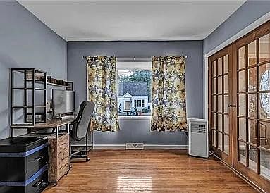 1st image of 47 Frank Ave