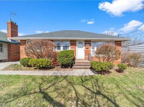 19118 Parkmount Ave, Cleveland, OH 44135