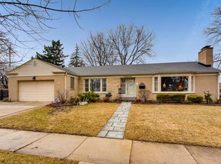 133 Wilma Pl, Park Ridge, IL 60068