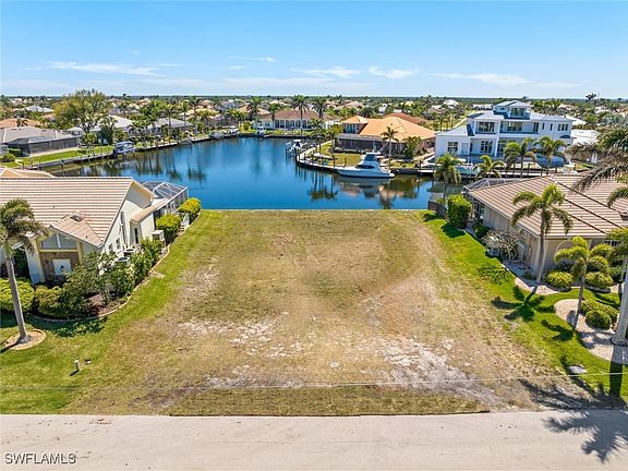 2nd image of 2435 Saint Davids Island Ct