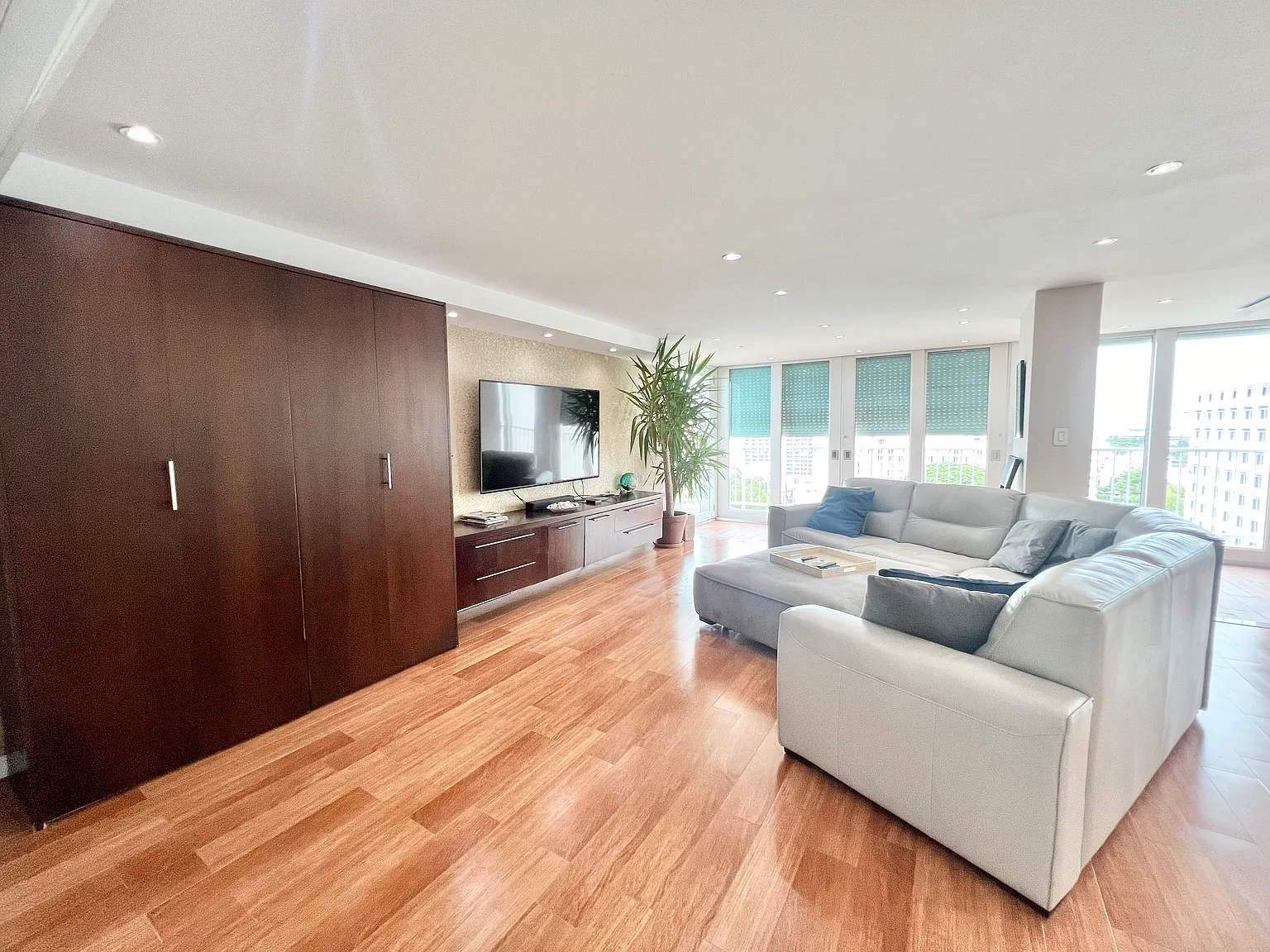 1 bed, 1500 sqft, $5,000 — Photo 3