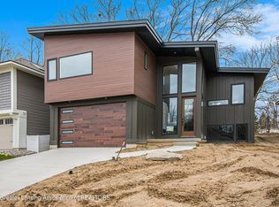 16796 Meadowbrook Dr, Haslett, MI 48840