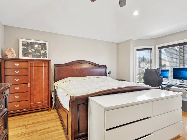421 Lafayette Ave — Photo 8