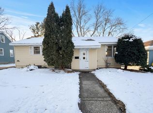 973 Bidwell St, West Saint Paul, MN 55118