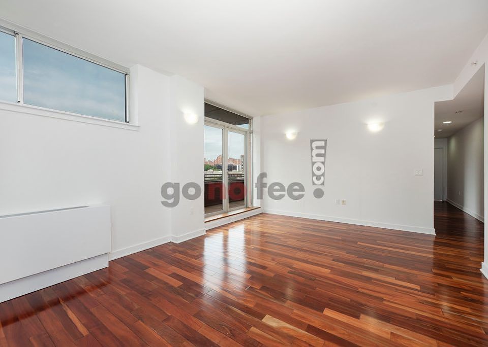 1st image of 454 Manhattan Ave APT 8O