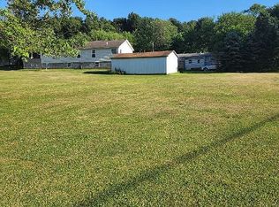 16016 W Lebanon Rd, Avonmore, PA 15618