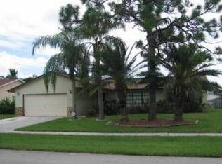 158 Martin Cir, Royal Palm Beach, FL 33411