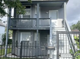 8320 S Kingston Ave #1, Chicago, IL 60617