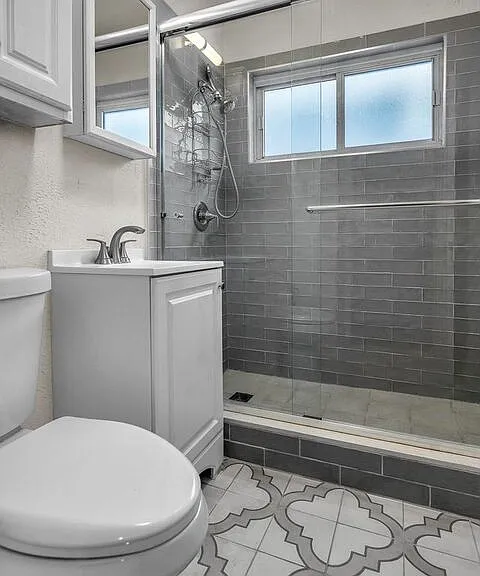 130 E Montreal St — Photo 13