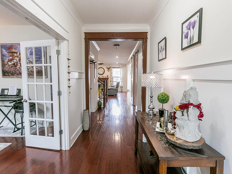 726 Newcomb St — Photo 6