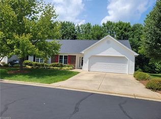 4443 Fair Oaks Ln, High Point, NC 27265