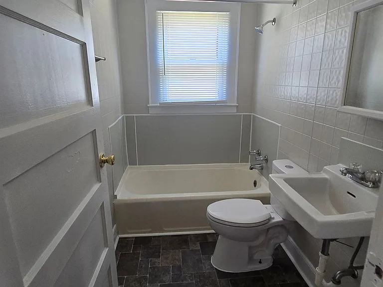 612 Oakshade Ave — Photo 14