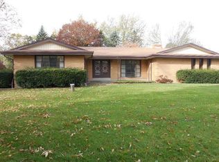 6477 S 121st St, Franklin, WI 53132