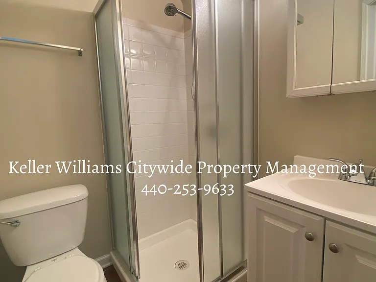 2 bedroom 2 bath townhome in Tremont — Photo 11