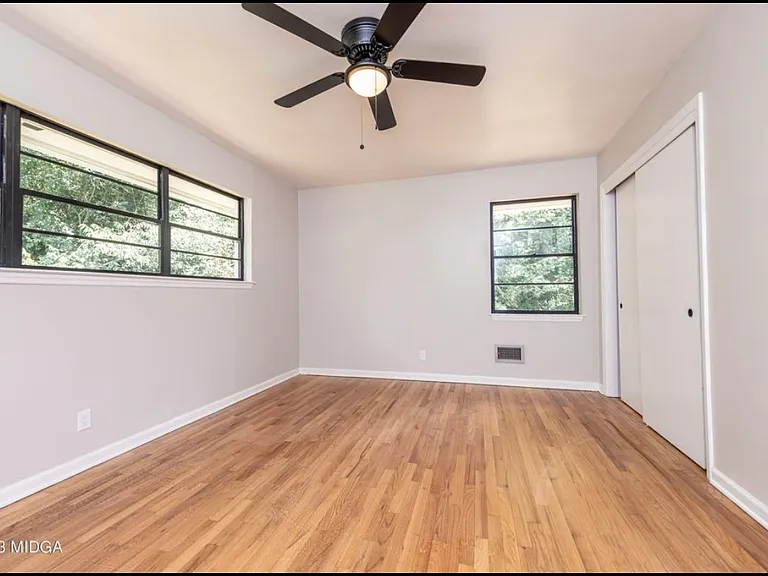 32 Knollwood Rd — Photo 7