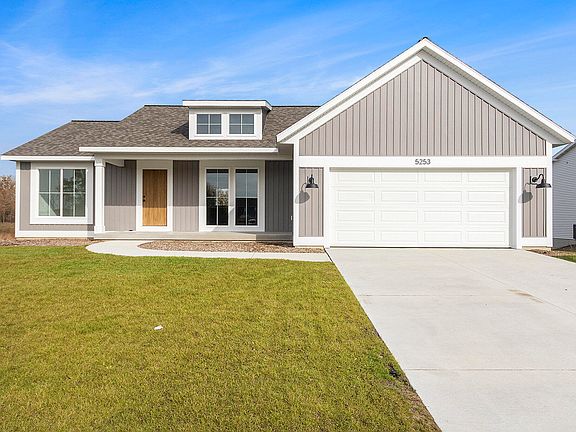 5th image of 5253 Margot Ln