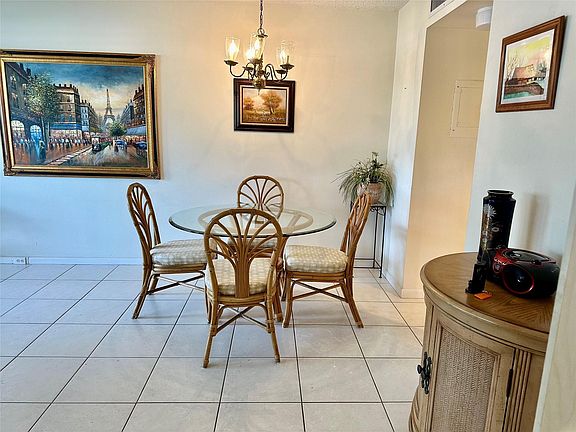 3rd image of 2503 Antigua Terrace #H1