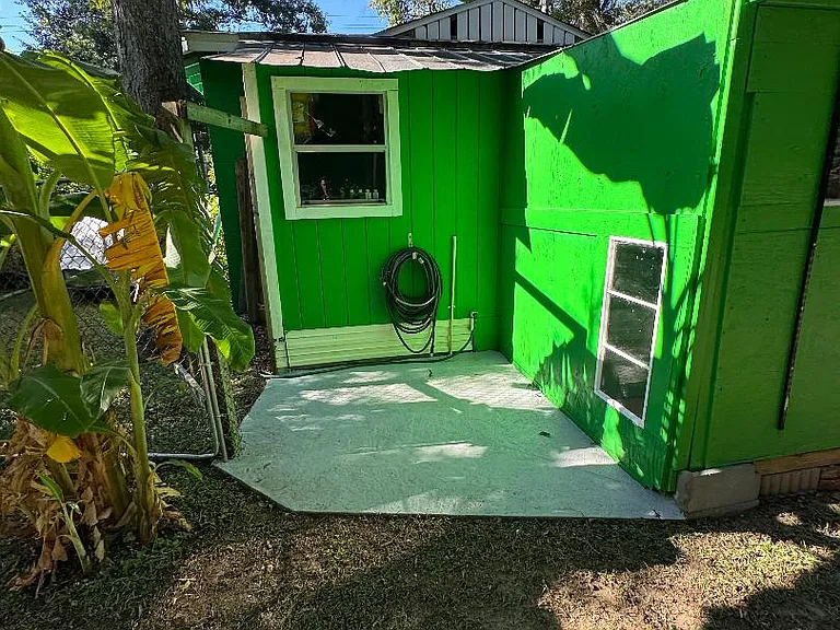 1612 Pepper Dr — Photo 2