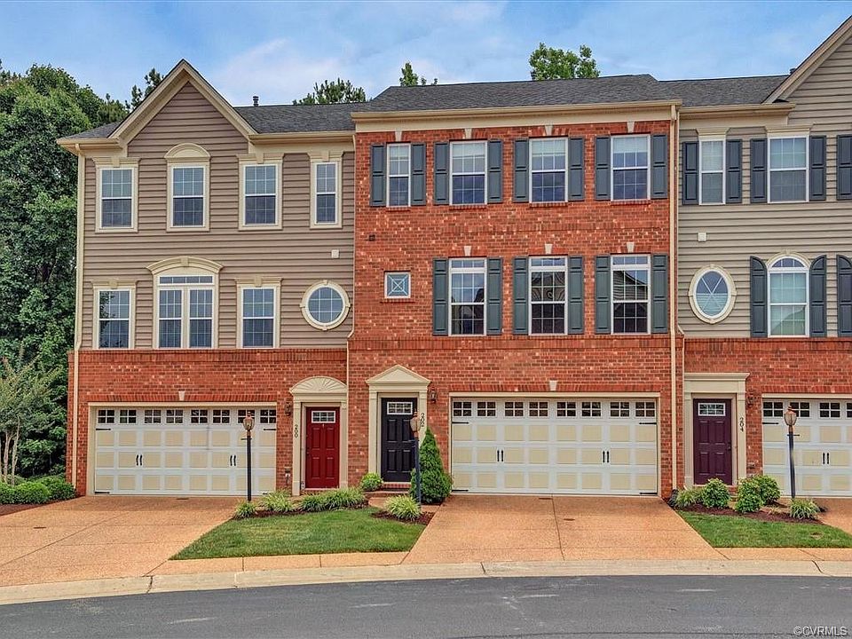 1st image of 202 Siena Ln #202
