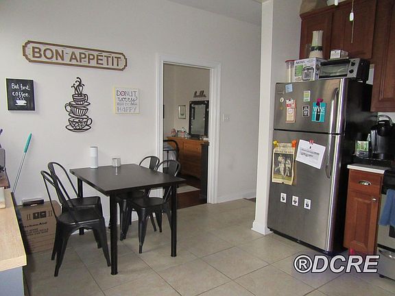 4th image of 1149 W Pratt Blvd APT 2W