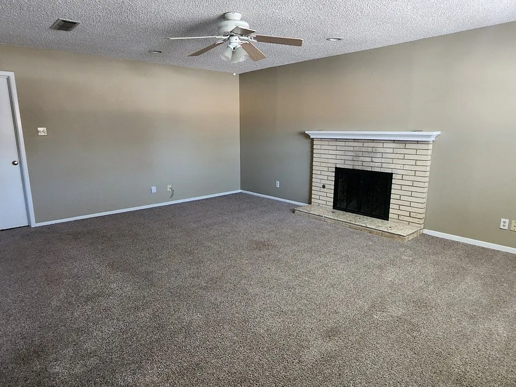 Building Photo - 2603 W Wadley Ave