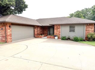 2818 Robin Ridge Rd, Woodward, OK 73801